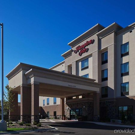 Hampton Inn Beloit Bagian luar foto