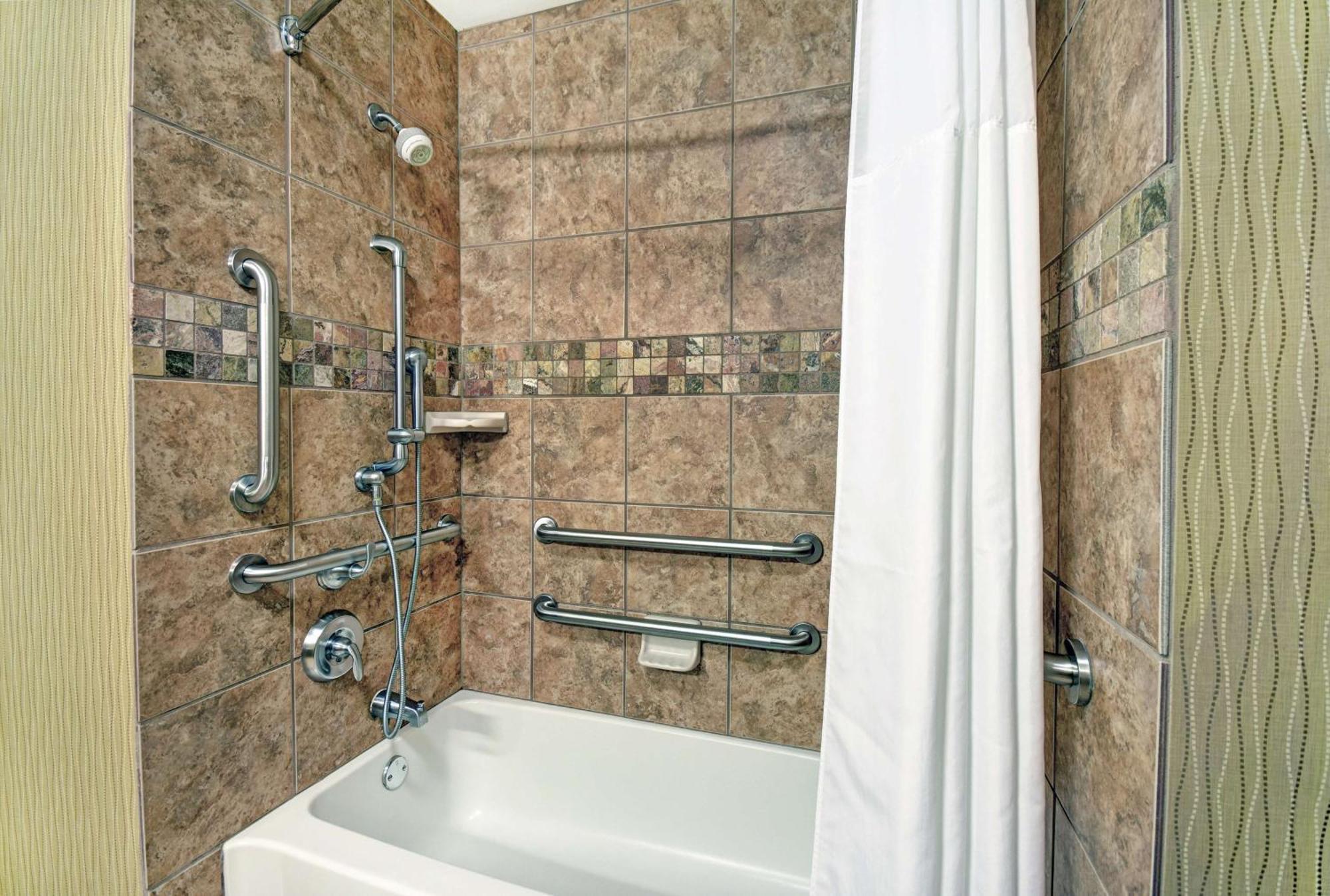 Hampton Inn Beloit Bagian luar foto