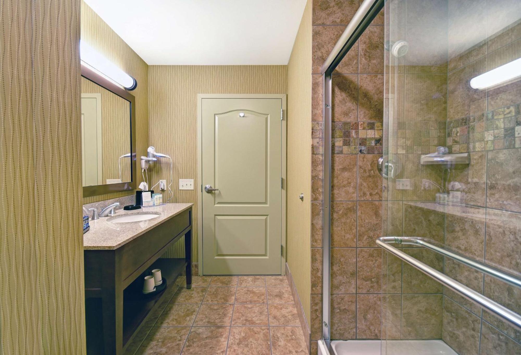 Hampton Inn Beloit Bagian luar foto