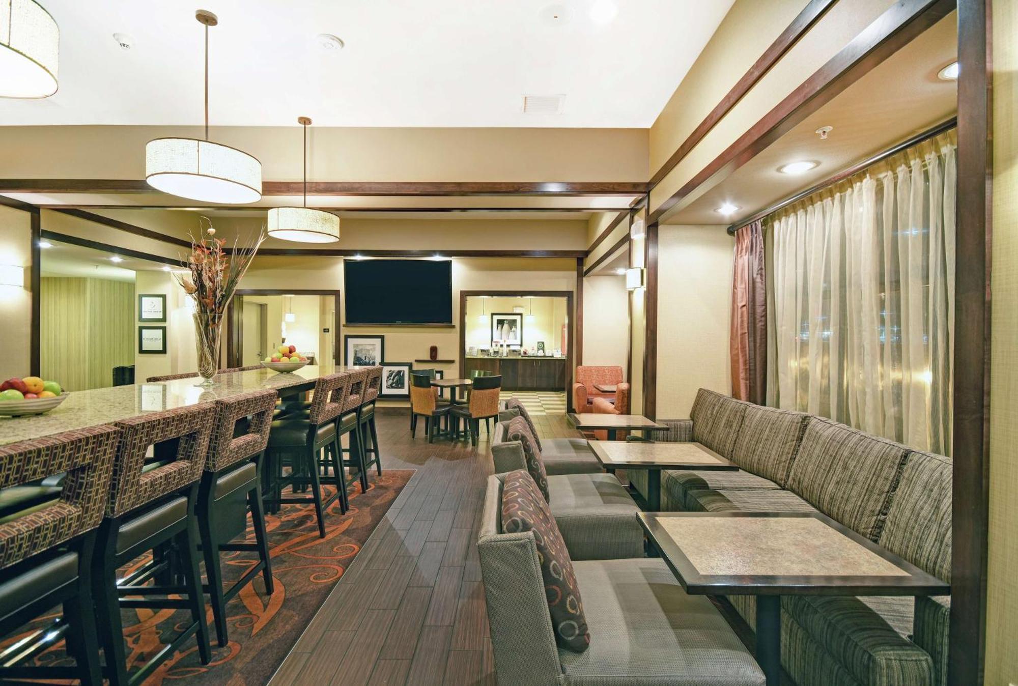 Hampton Inn Beloit Bagian luar foto
