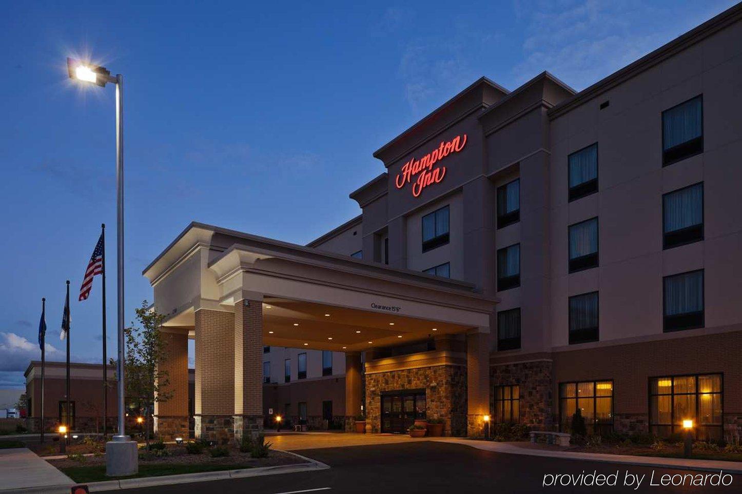 Hampton Inn Beloit Bagian luar foto